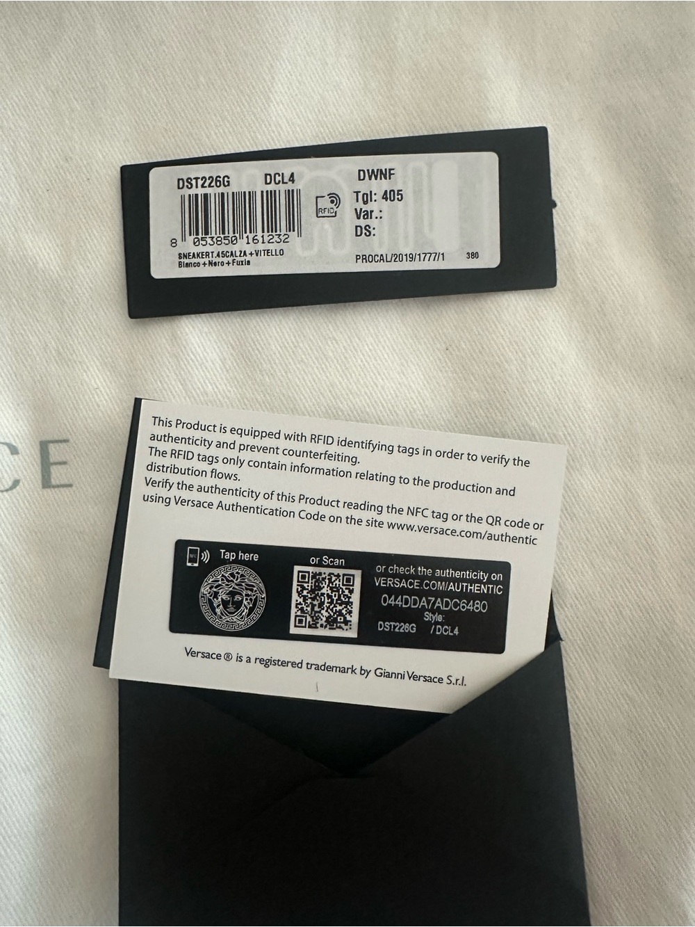Versace White Black Sneakers Authenticity Cards - Picture 2 of 9